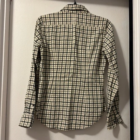 Ralph Lauren, like new, slim fit black and white flannel top, sz 4 - Picture 5 of 6